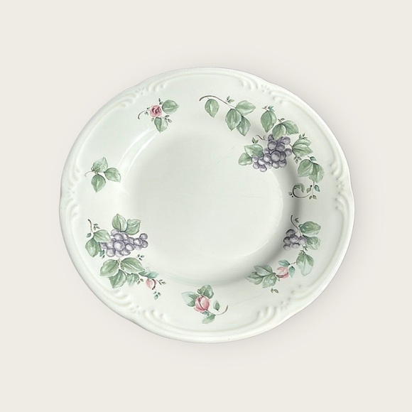 PFALTZGRAFF | Vtg Grape Vine 8” Plate - Picture 1 of 10